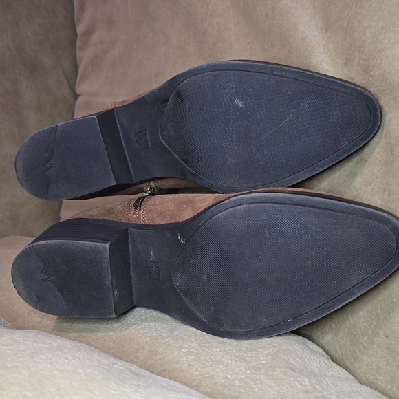 White Mountain Women Havana Suede Leather Beaded Fringe  Bootie  Size 9M - Picture 10 of 10